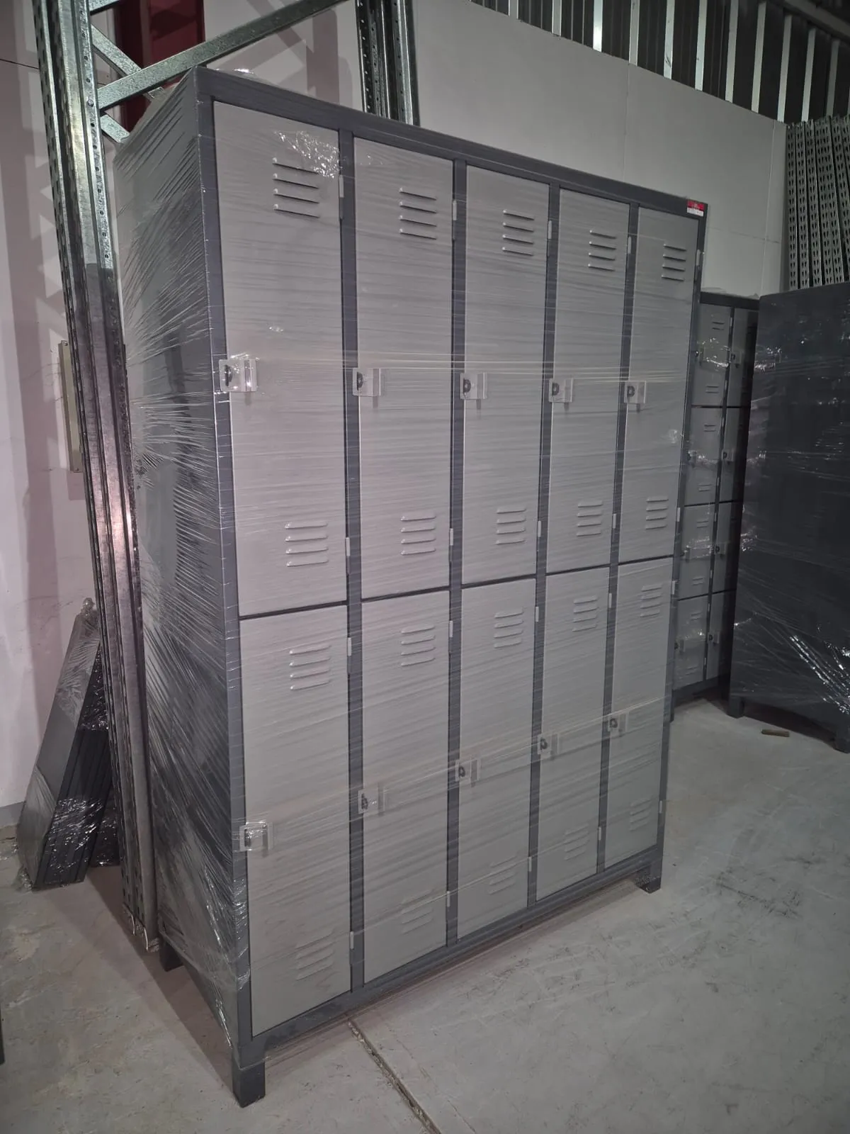 Guardarropas Para Personal 10 Puertas Cortas 190x130x52